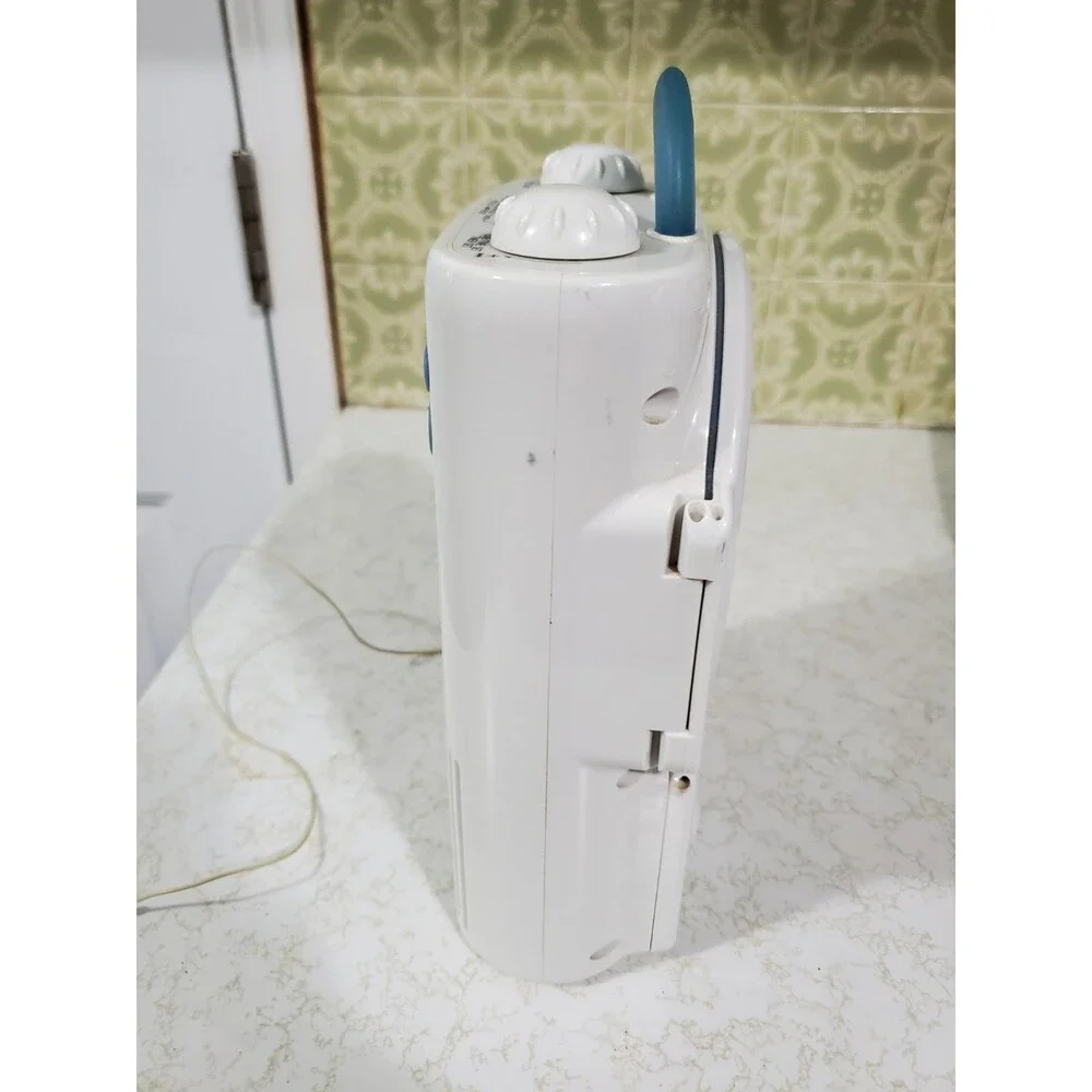 Sony ICF-CD73V Shower AM/FM Radio/CD Player Tested and Working